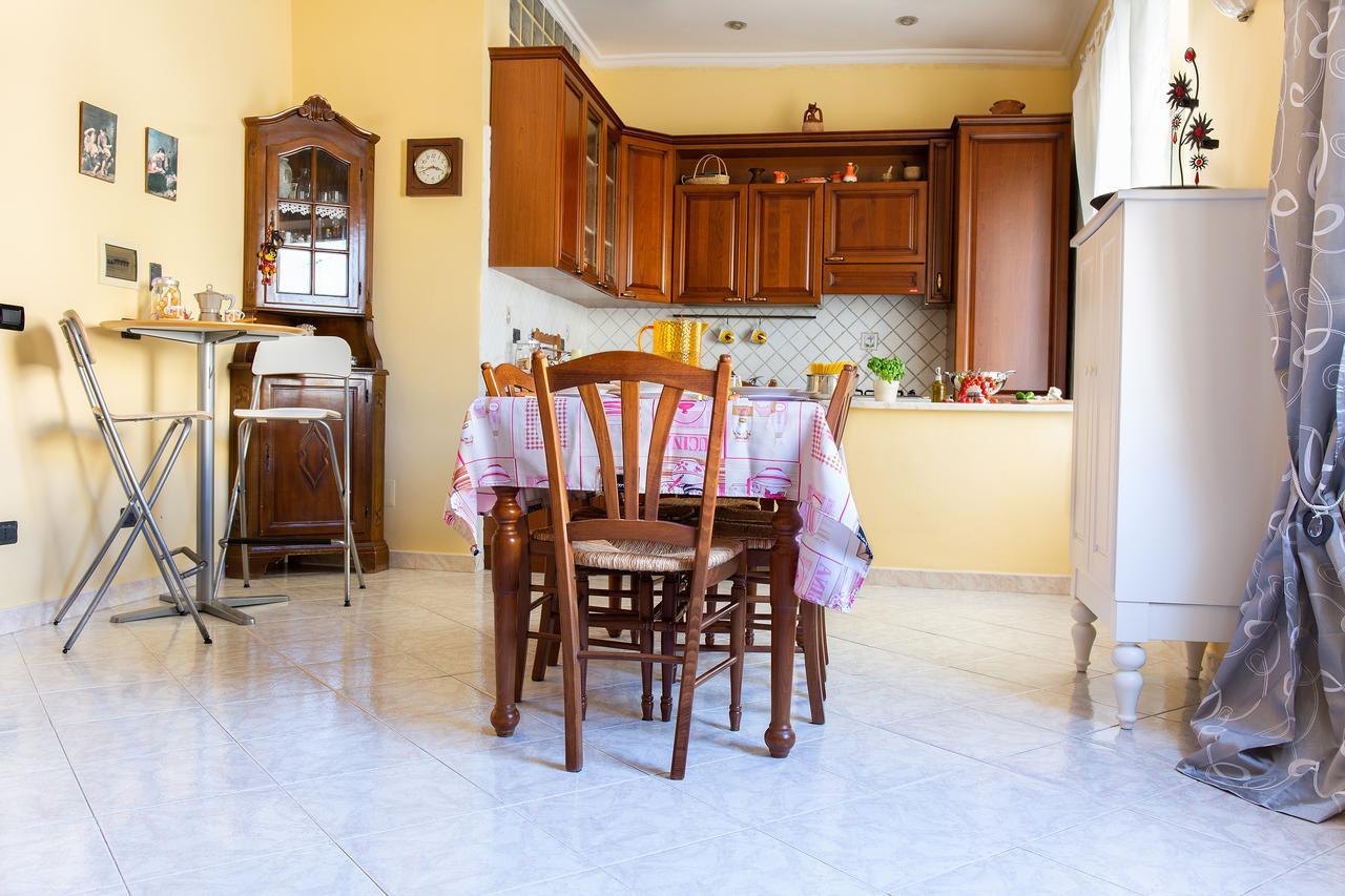 B&B Casa Fusco Fondi Eksteriør billede